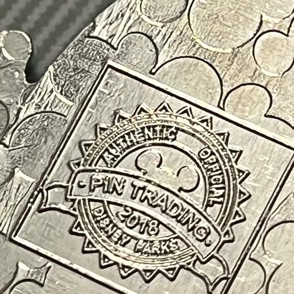 Disneyland Paris Mickey and Friends Eiffel Tower Pin - Picture 5 of 7